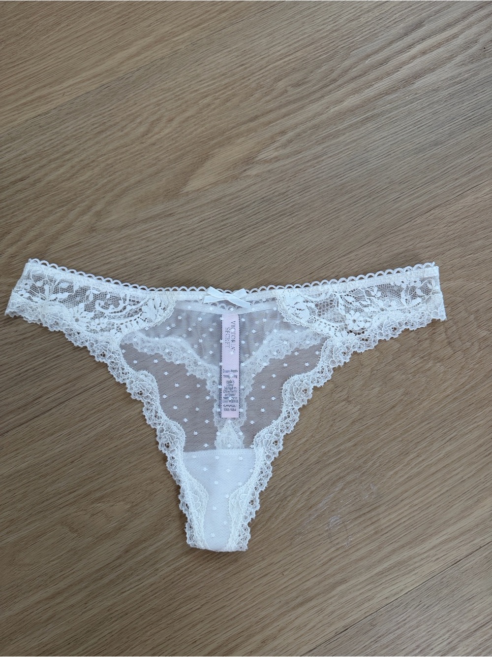 Victoria’s Secret Dream Angels Lace Thong Panty S